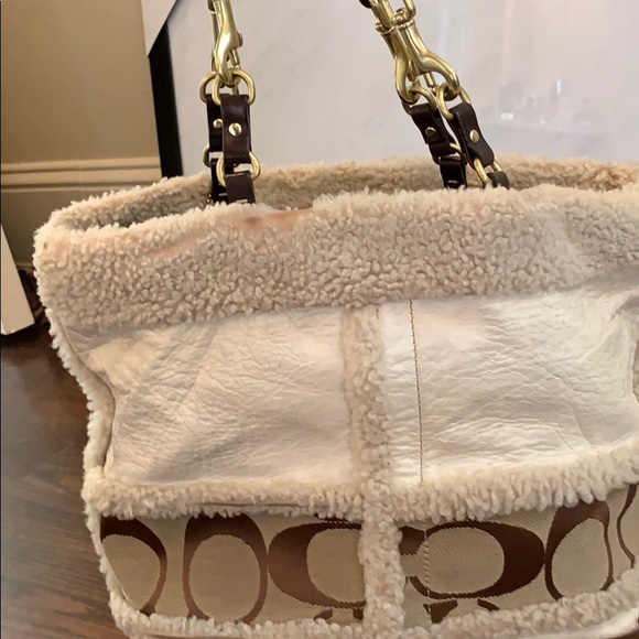 Coach purse - Picture 3 of 6